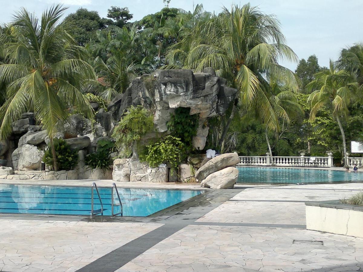 Pulai Spring Resort Kampung Kangkar Pulai Exteriér fotografie